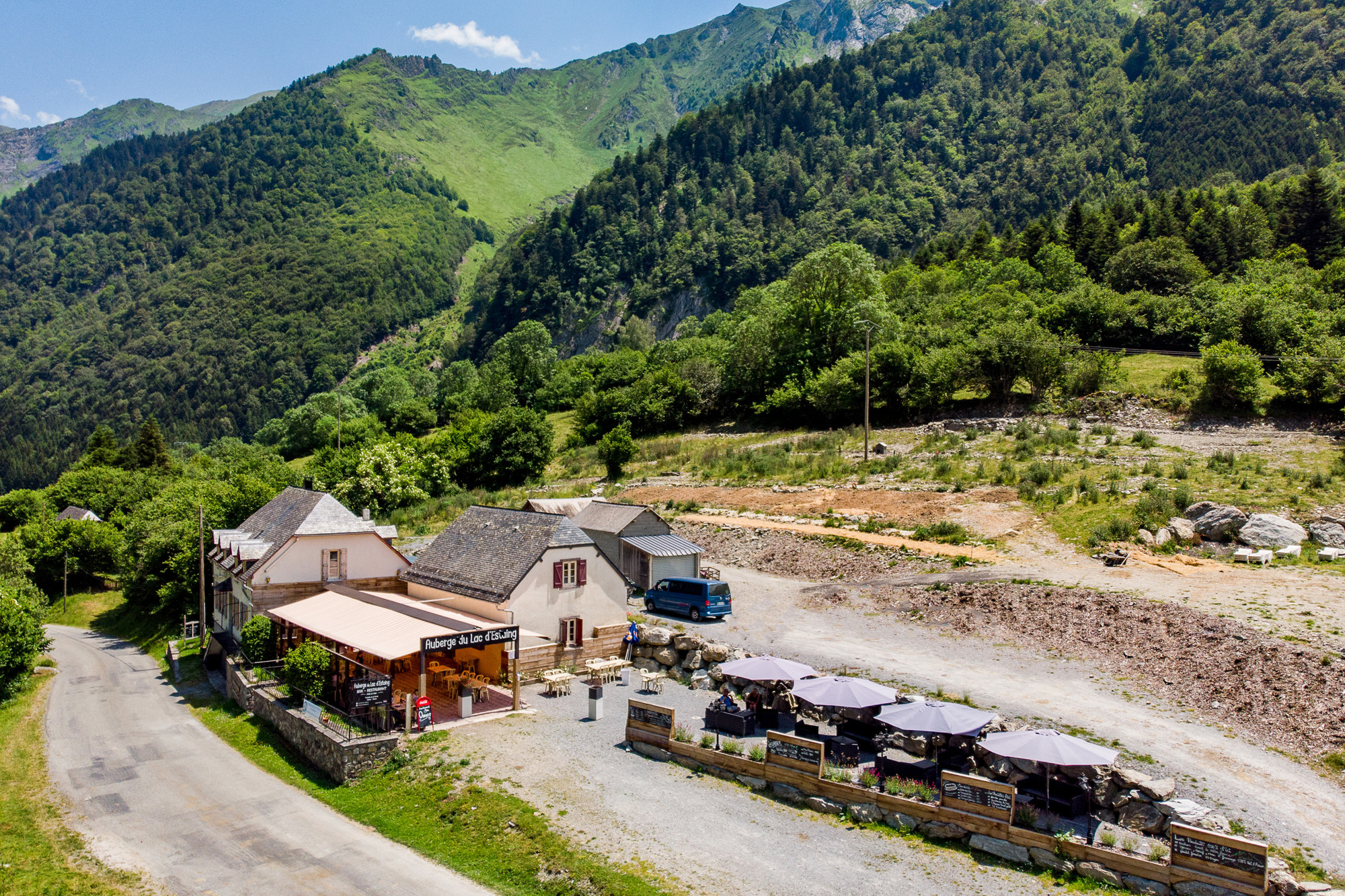 Auberge Lac d'Estaing - dji-0175.jpg