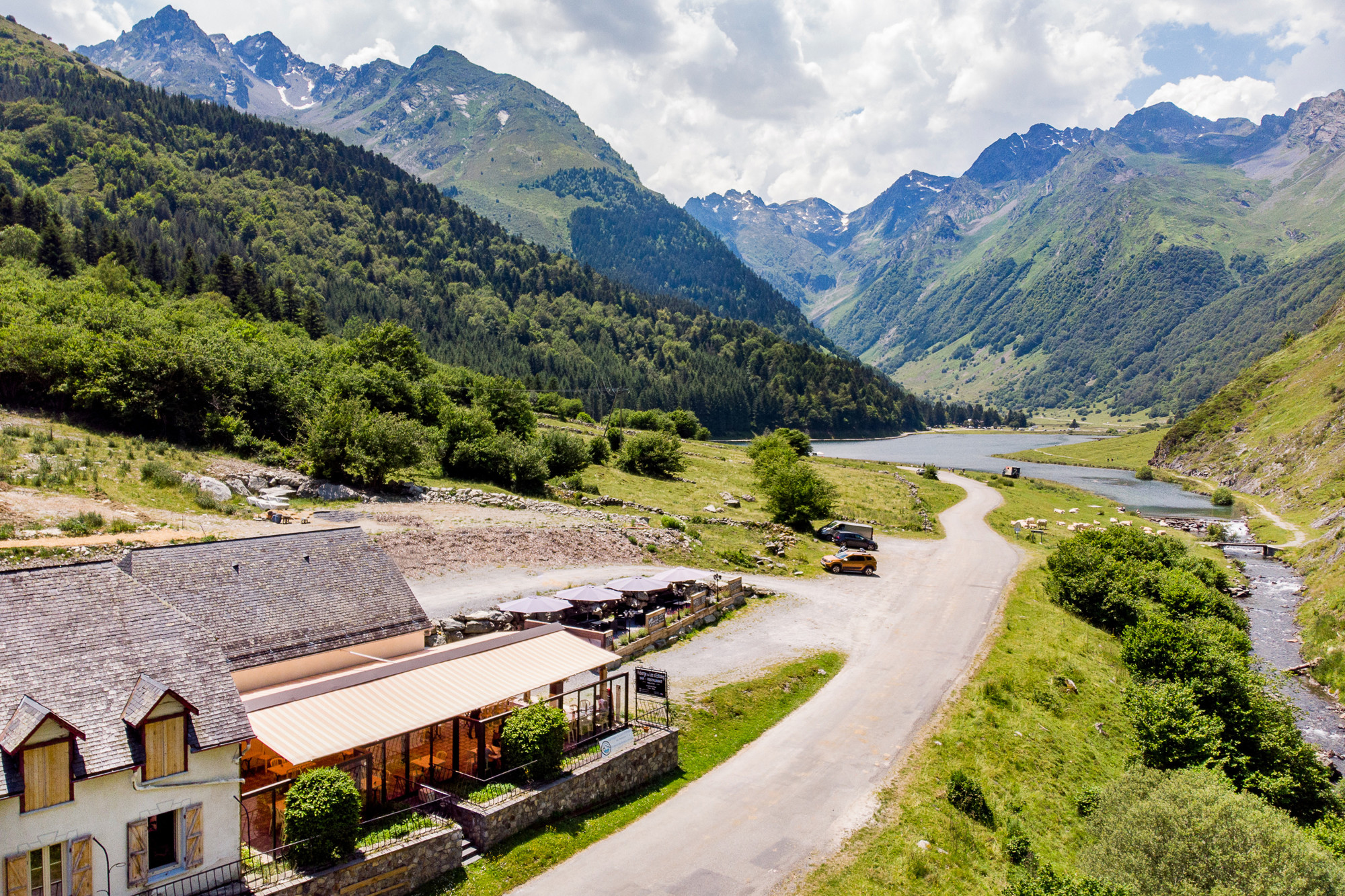 Auberge Lac d'Estaing - dji-0190.jpg